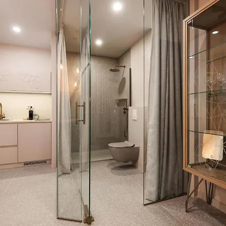 Appartement 1 Bedroom Beautiful In *
